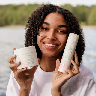 II-LAATU Curl Care 3 in 1 hoitoaine, Curly Girl metodiin, erityisesti taipuisalle ja kiharalle hiukselle, silikoniton, 98,3% luonnollista, vegaaninen, 200ml Hoitoaine Saaren Taika Ecolution