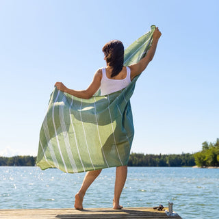 Hamam-pyyhe! Sulo Oliivinvihreä - Koko 95x180cm, 250g, 100% kierrätettyä puuvillaa - Saaren Taika Decor