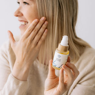 II-LAATU Jojoba & Teepuu kasvoöljy, paras ja tehokas apu näpyille, sopii akneiholle, 100% luonnollinen, vegaaninen Kasvoöljy Saaren Taika Handmade