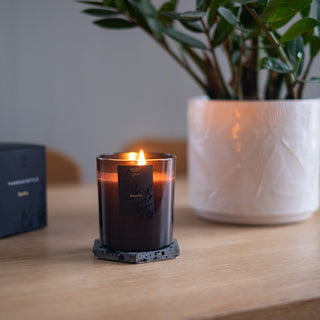 Tuoksukynttilä Bambu, paloaika n. 45h, vegaaninen, palaa myrkyttömästi
