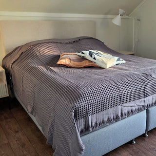 Waffle Bedspread Dark Grey, 100% cotton - Saaren Taika Decor, 230x250cm
