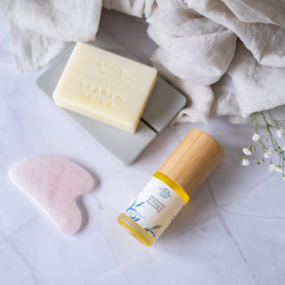 II-LAATU Jojoba & Teepuu kasvoöljy, paras ja tehokas apu näpyille, sopii akneiholle, 100% luonnollinen, vegaaninen Kasvoöljy Saaren Taika Handmade